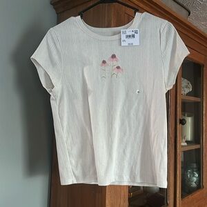 American Eagle cream tee